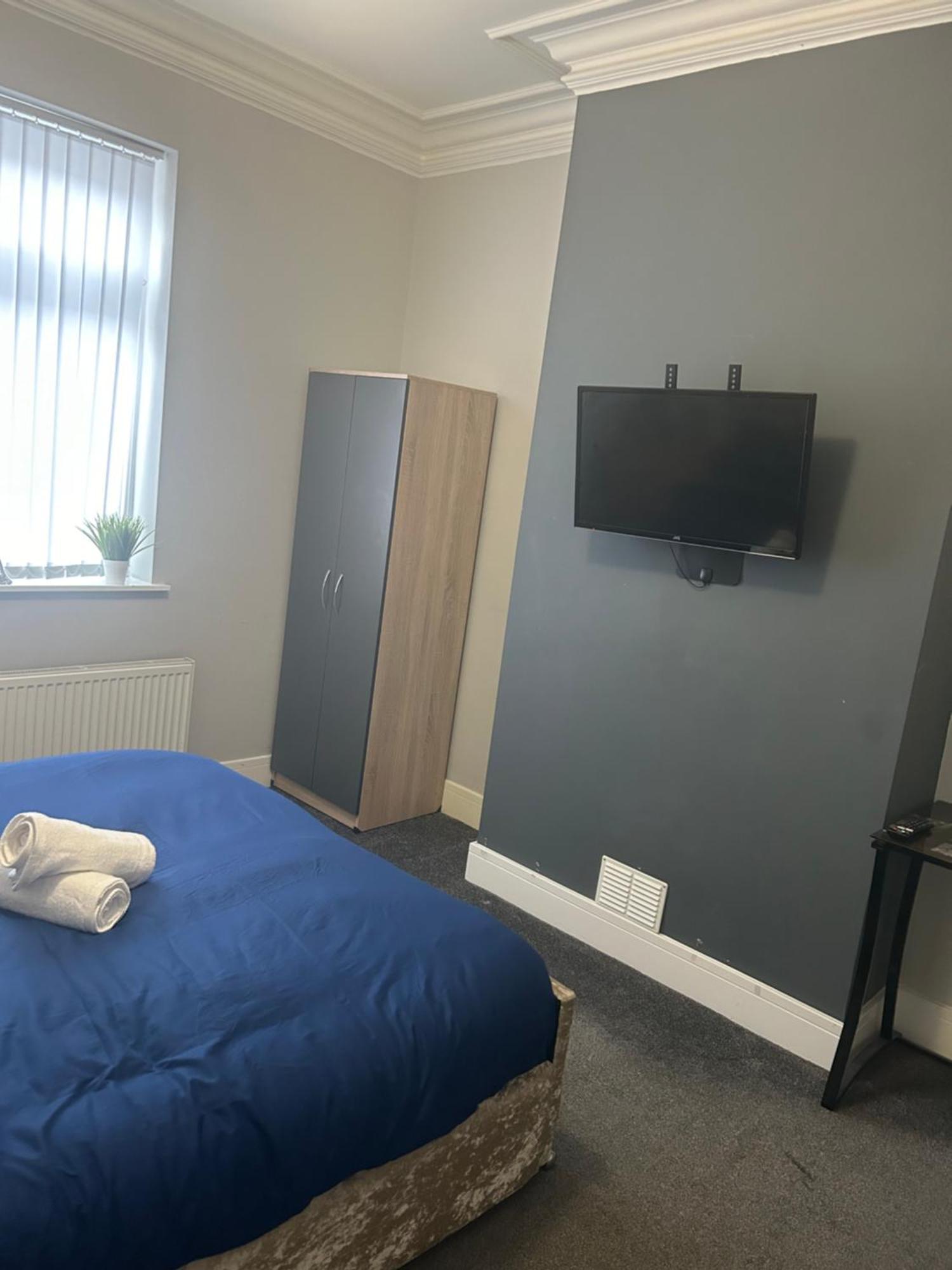 Brunswick Place Xxx Stoke-on-Trent Ngoại thất bức ảnh