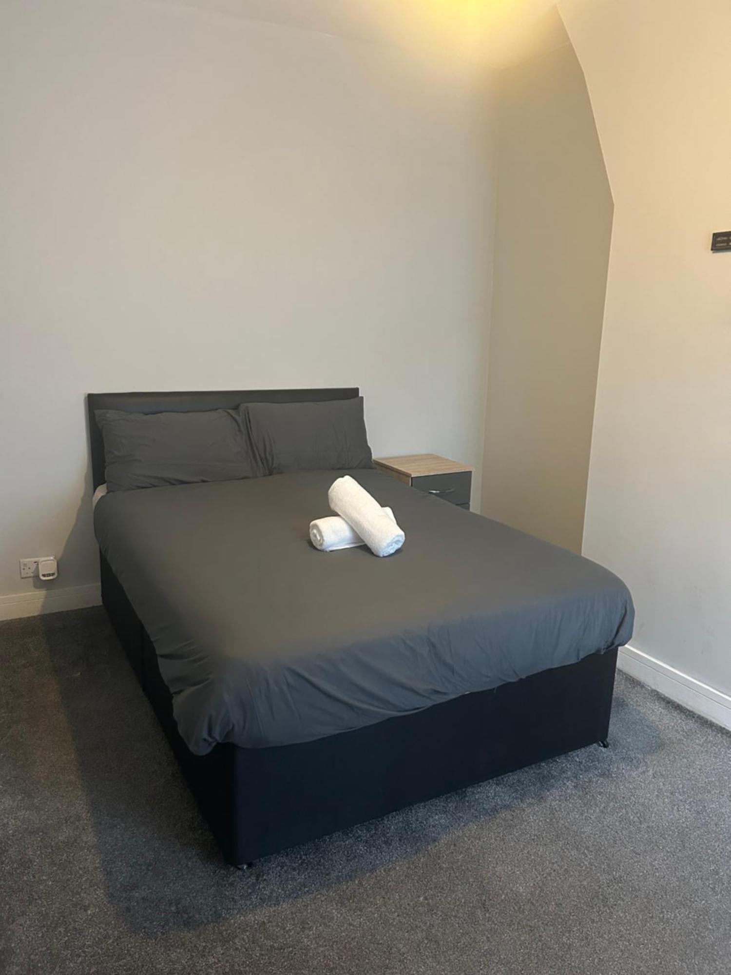 Brunswick Place Xxx Stoke-on-Trent Ngoại thất bức ảnh